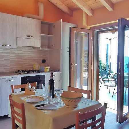 Casa de Férias Gabriele Con Terrazzo E Vista Per 4 Persone Aurano