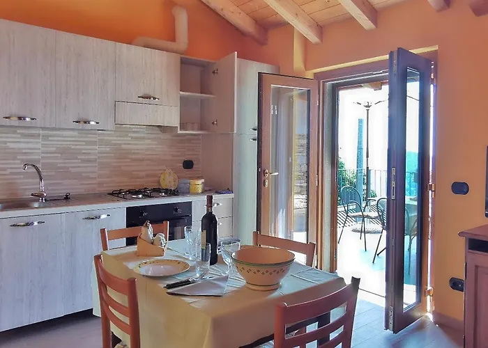 Hébergement de vacances Gabriele Con Terrazzo E Vista Per 4 Persone Aurano
