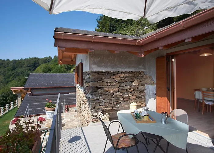 Hébergement de vacances Gabriele Con Terrazzo E Vista Per 4 Persone *